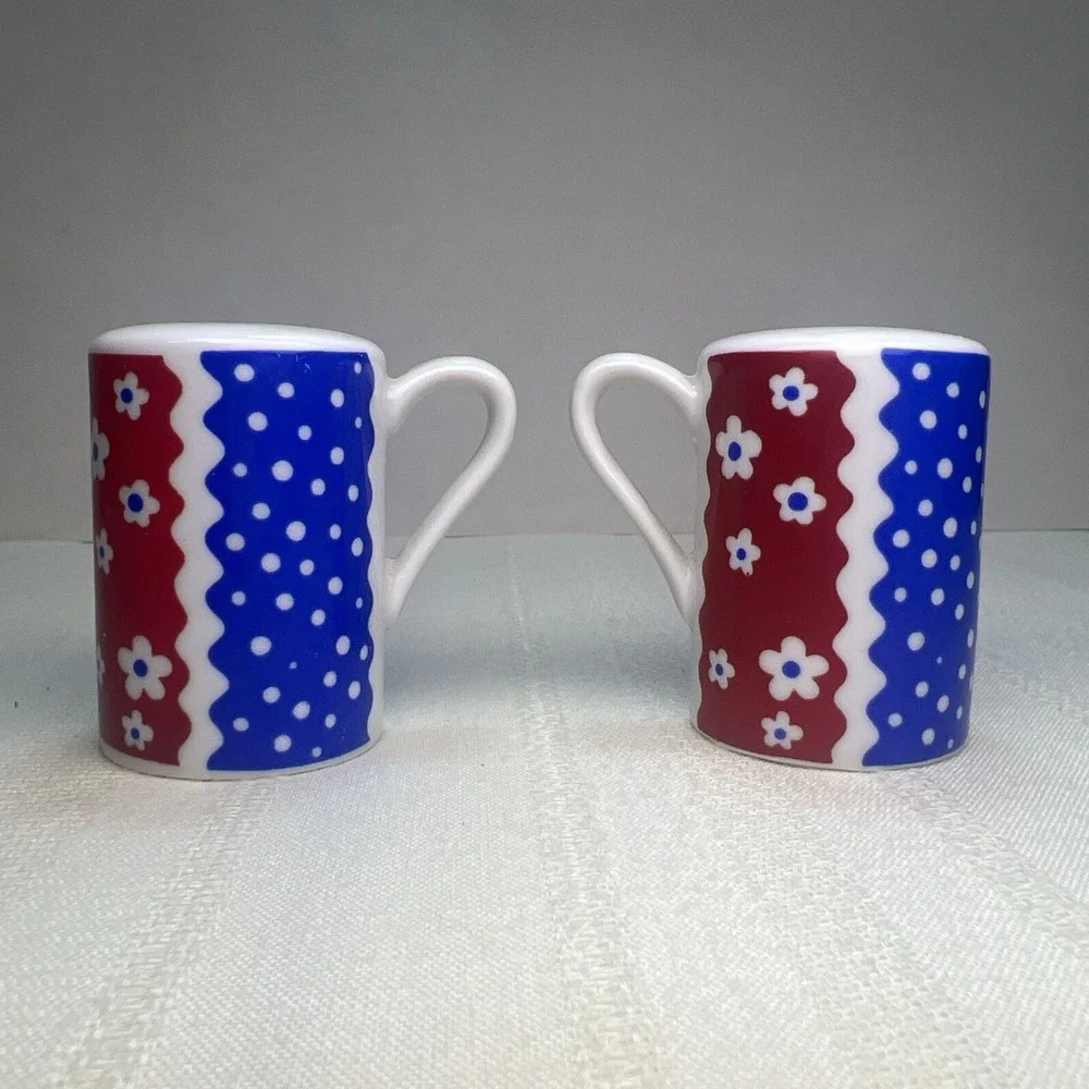 Vintage‎ Salt Pepper Shakers Ceramic JAPAN Red Blue Handles MCM  IMPORT